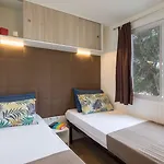 Centro Vacanze Isuledda Hotel