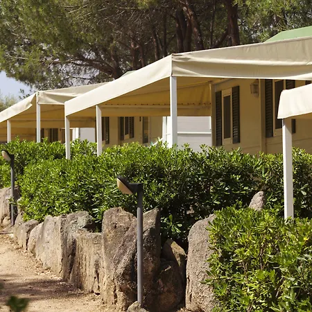 Otel Centro Vacanze Isuledda 4*