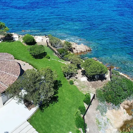Centro Vacanze Isuledda Otel Cannigione