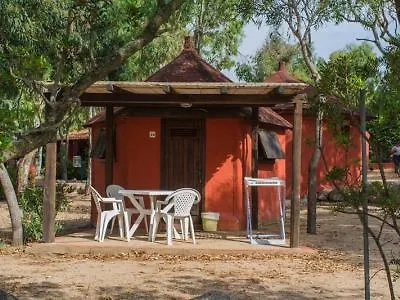 Centro Vacanze Isuledda 4* קניגיונה