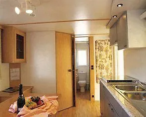 Centro Vacanze Isuledda 4* קניגיונה
