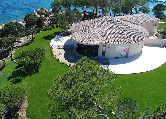 Centro Vacanze Isuledda Szálloda