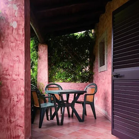 Centro Vacanze Isuledda Hotell