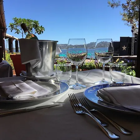 Centro Vacanze Isuledda Hotel