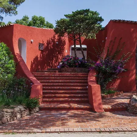 Centro Vacanze Isuledda Hotell