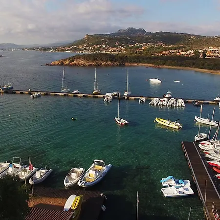 Centro Vacanze Isuledda Hotell Cannigione