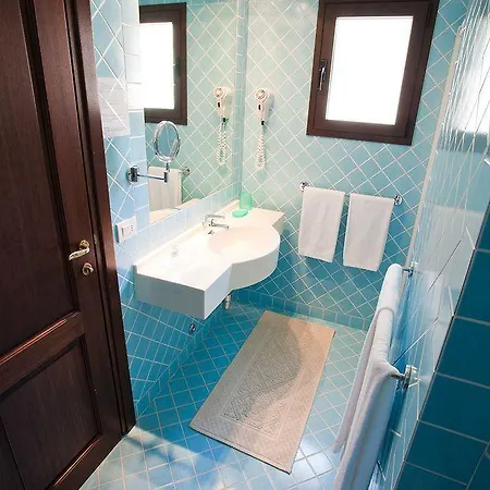 Hotell Centro Vacanze Isuledda 4*