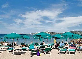 Centro Vacanze Isuledda Hotell 4*