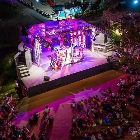 Hotel Centro Vacanze Isuledda 4*