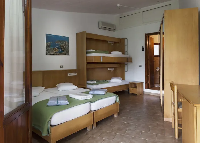 Centro Vacanze Isuledda Hotel Cannigione